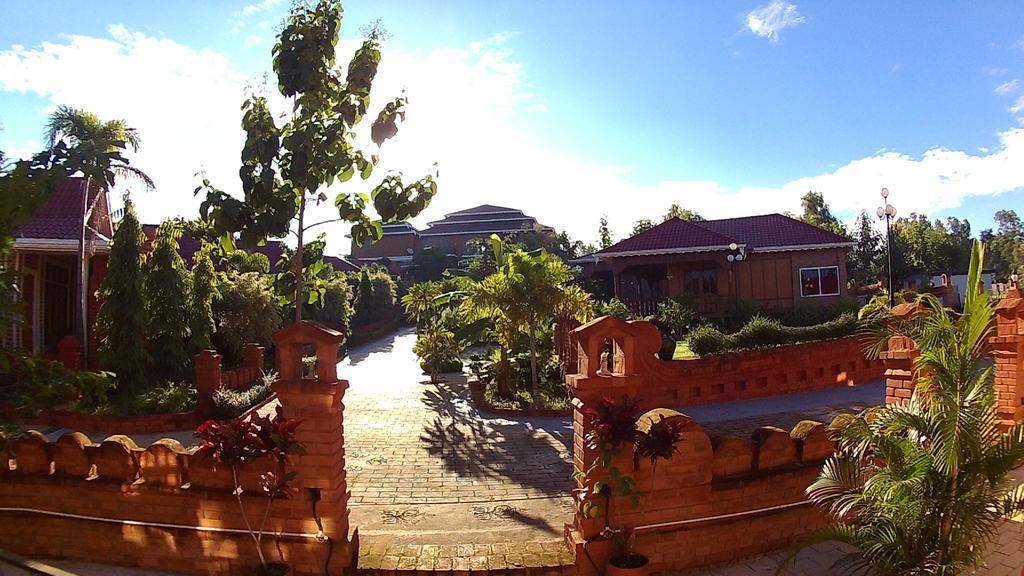 New May Haw Nann Villa Nyaung Shwe Esterno foto